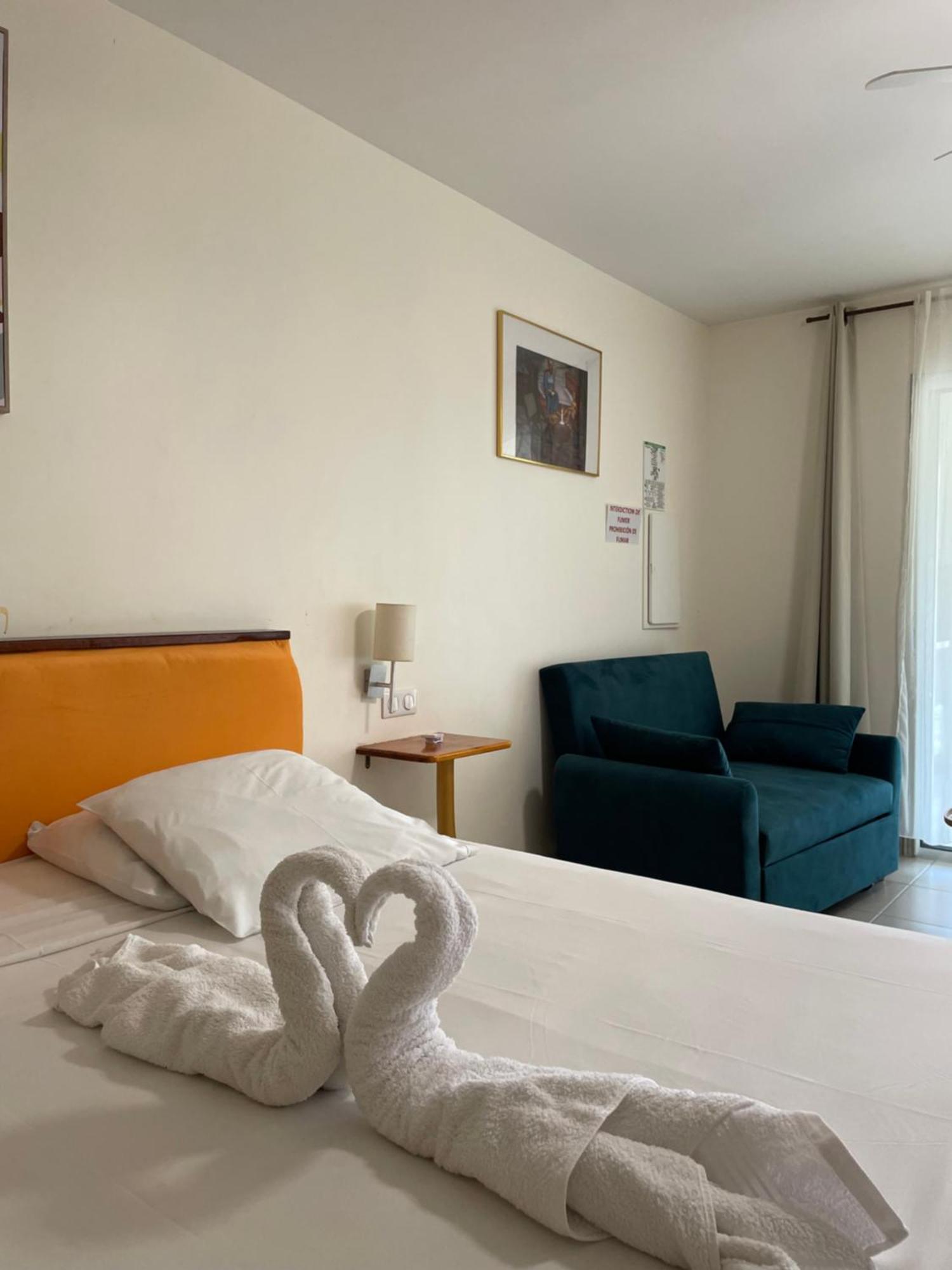 Hotel Douce Vague サント・リュス エクステリア 写真